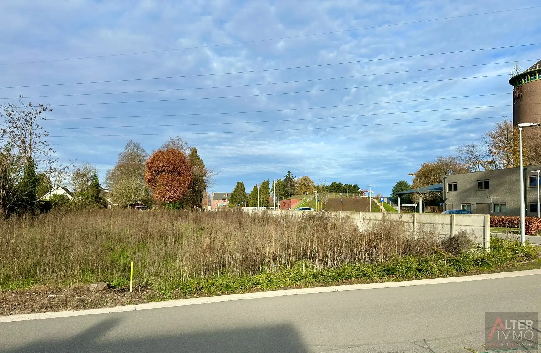 Lot 1 Bouwgrond voor halfopen bebouwing op 3a 79ca foto 2