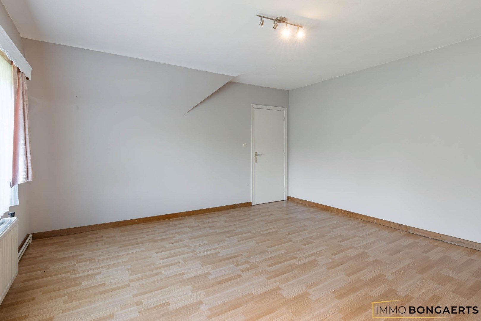 Rustig gelegen woning op een groot perceel foto 21
