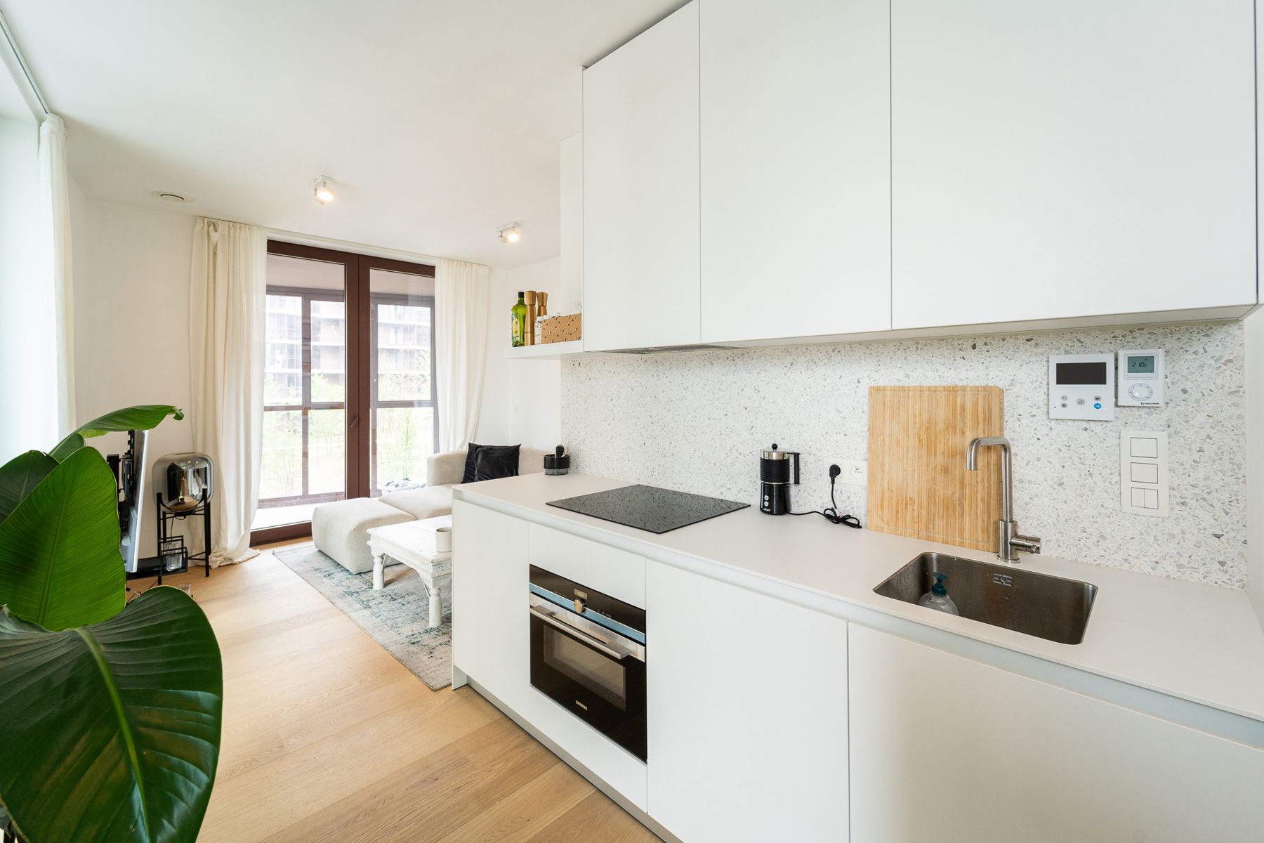 Gloednieuw appartement op het hippe “Nieuw zuid” foto {{pictureIndex}}