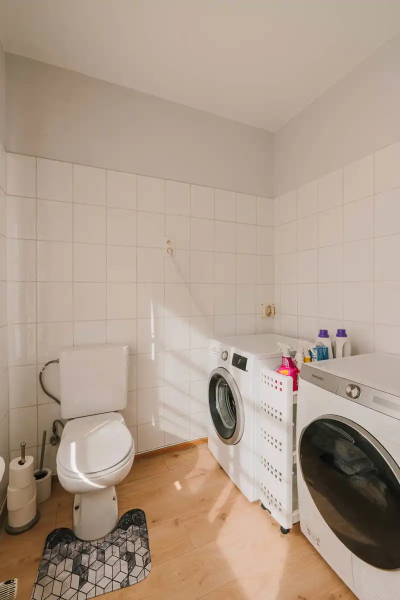 Ruime gezinswoning met 4 slaapkamers en bureau op toplocatie foto 24