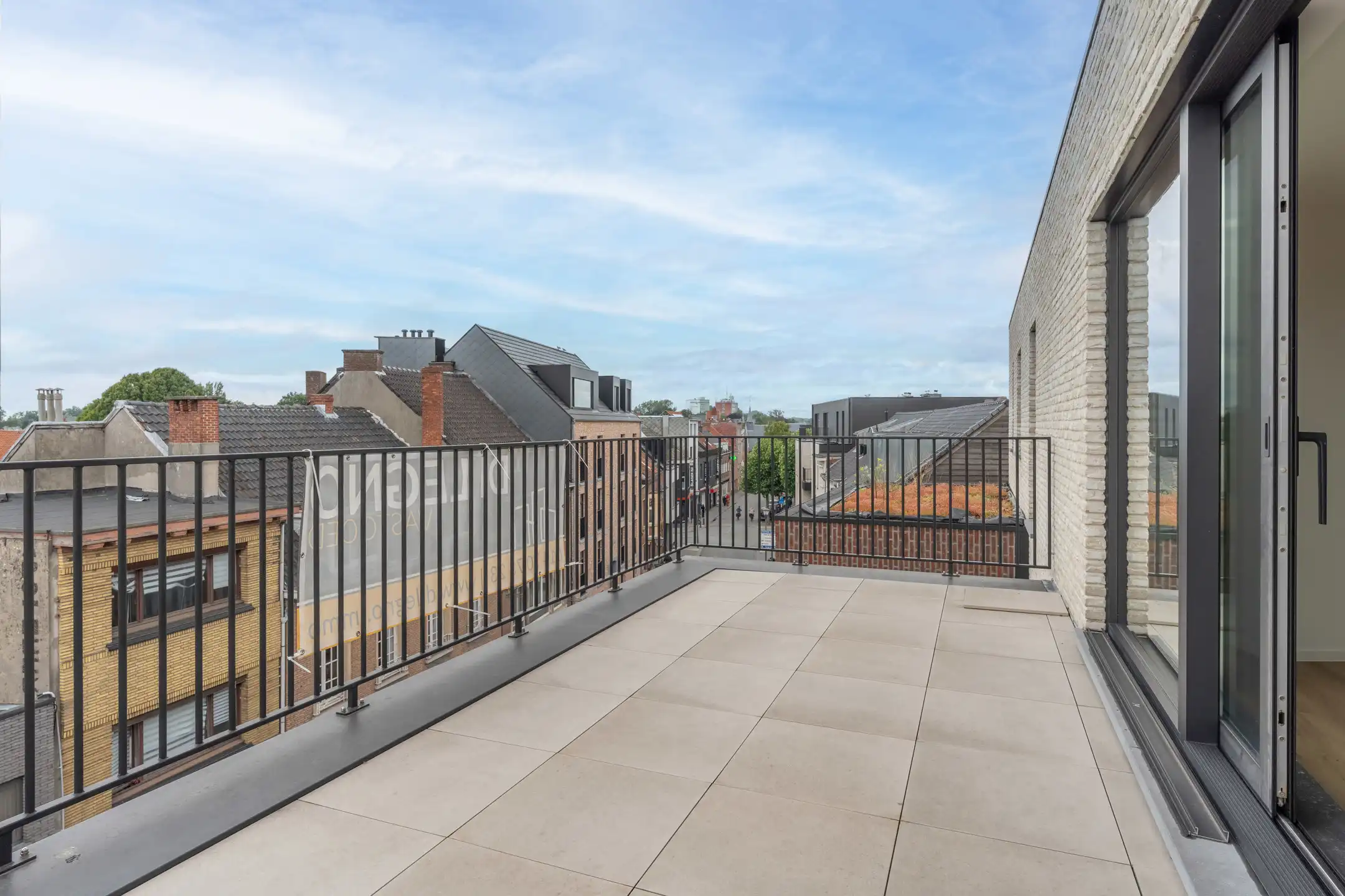Knappe en lichte penthouse op de 3e verd. met 2 gr. terrassen foto 3