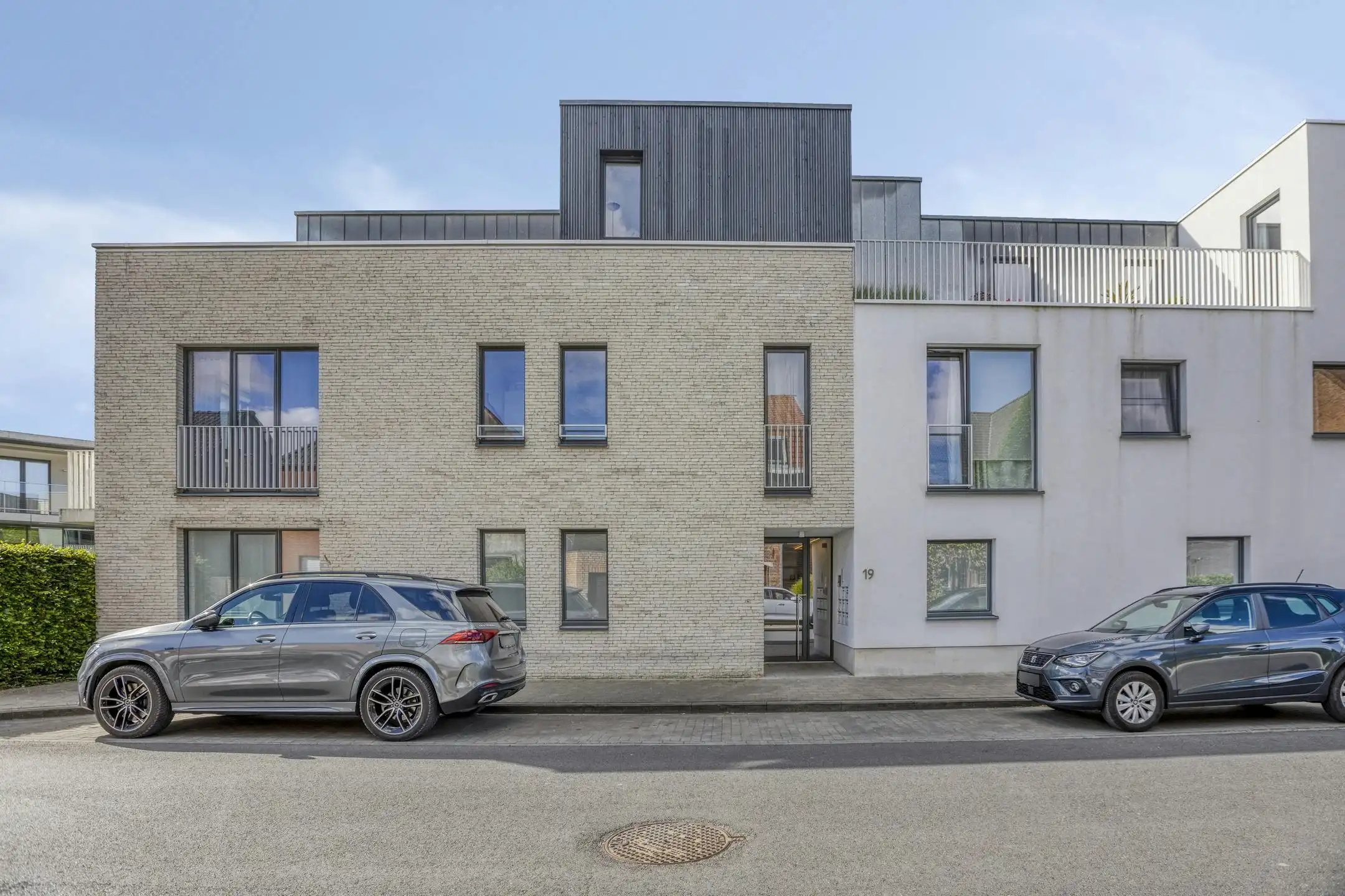 Appartement met staanplaats te koop in Sint-Michiels foto 12