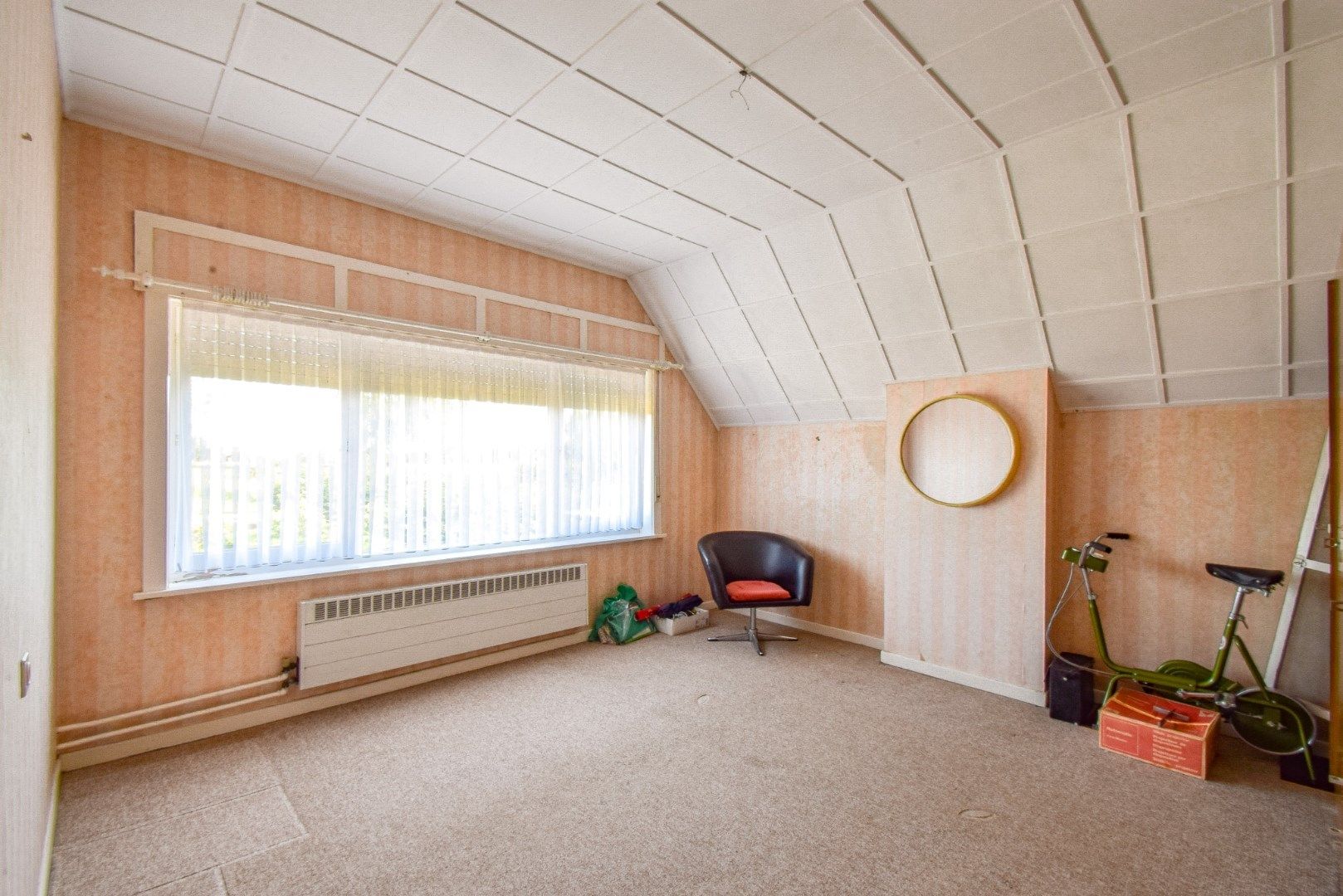 Landelijk gelegen woning ( 258 m²) met inpandige garage en zonnige achtertuin te Snaaskerke foto 12