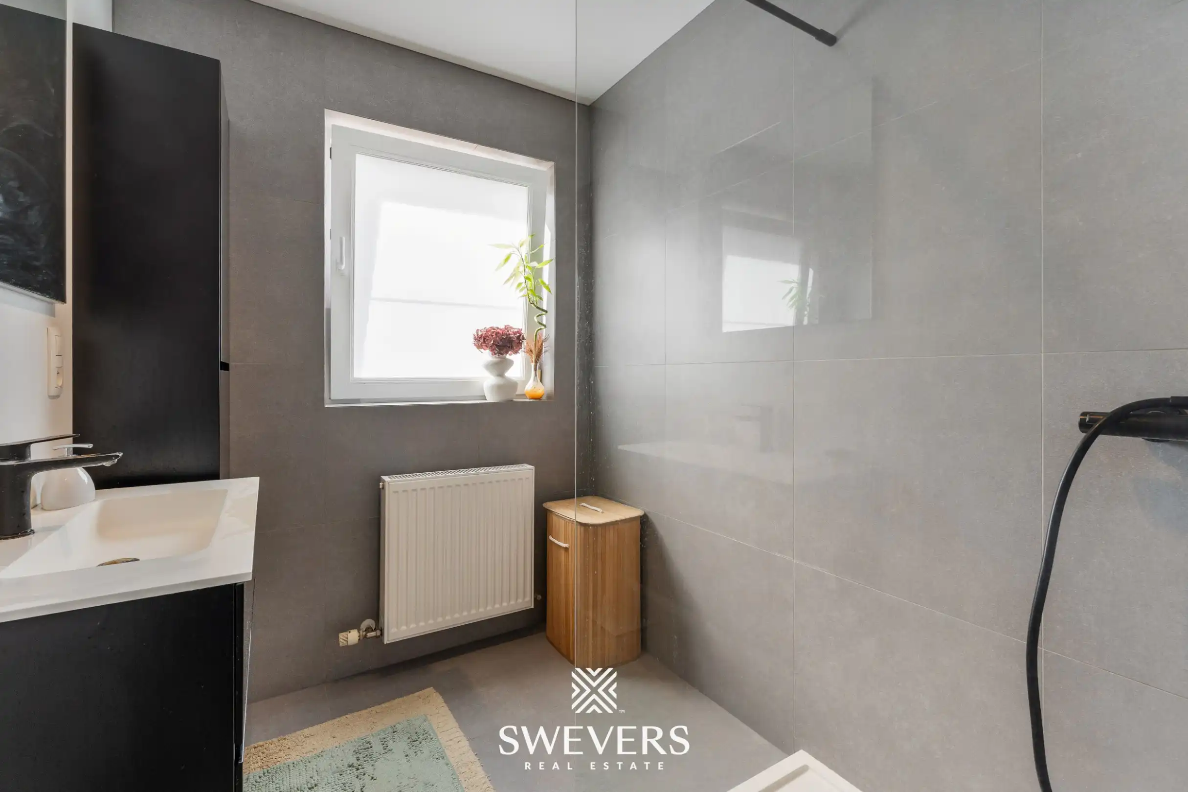 Gerenoveerd 2-slaapkamerappartement met ZW-terras vlak bij Hasselt centrum foto 19