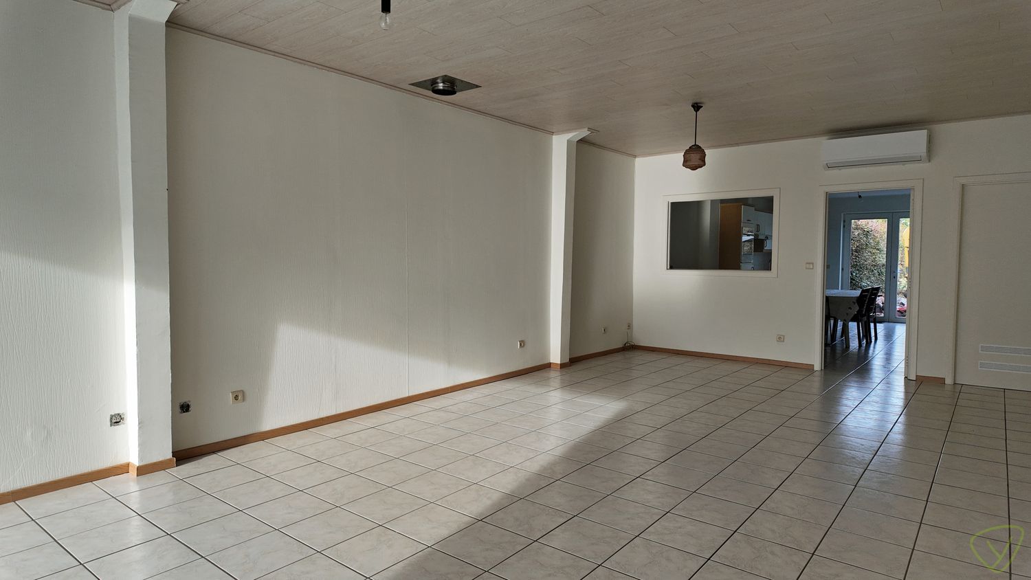 Opgefriste woning met 3 slaapkamers en tuin nabij Bentille! foto 2