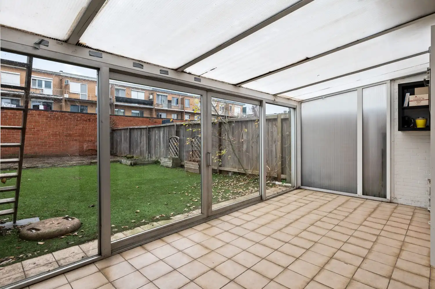 Recent gerenoveerde bel-etage&nbsp;met 3 slaapkamers te koop in Hoevenen! foto 19