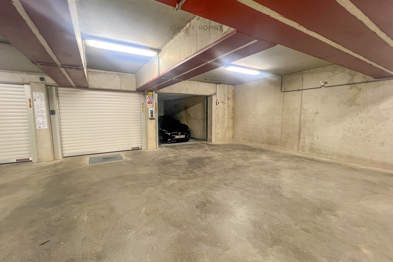 Garagebox op de Zeedijk Het Zoute foto 3