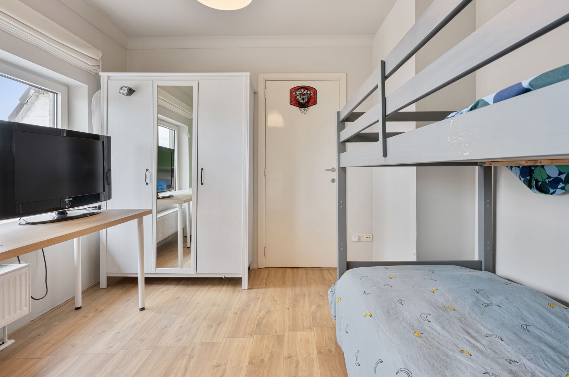 INSTAPKLARE GEZELLIGE GEZINWONING 3SLPKS, TUIN EN GARAGE! foto 18