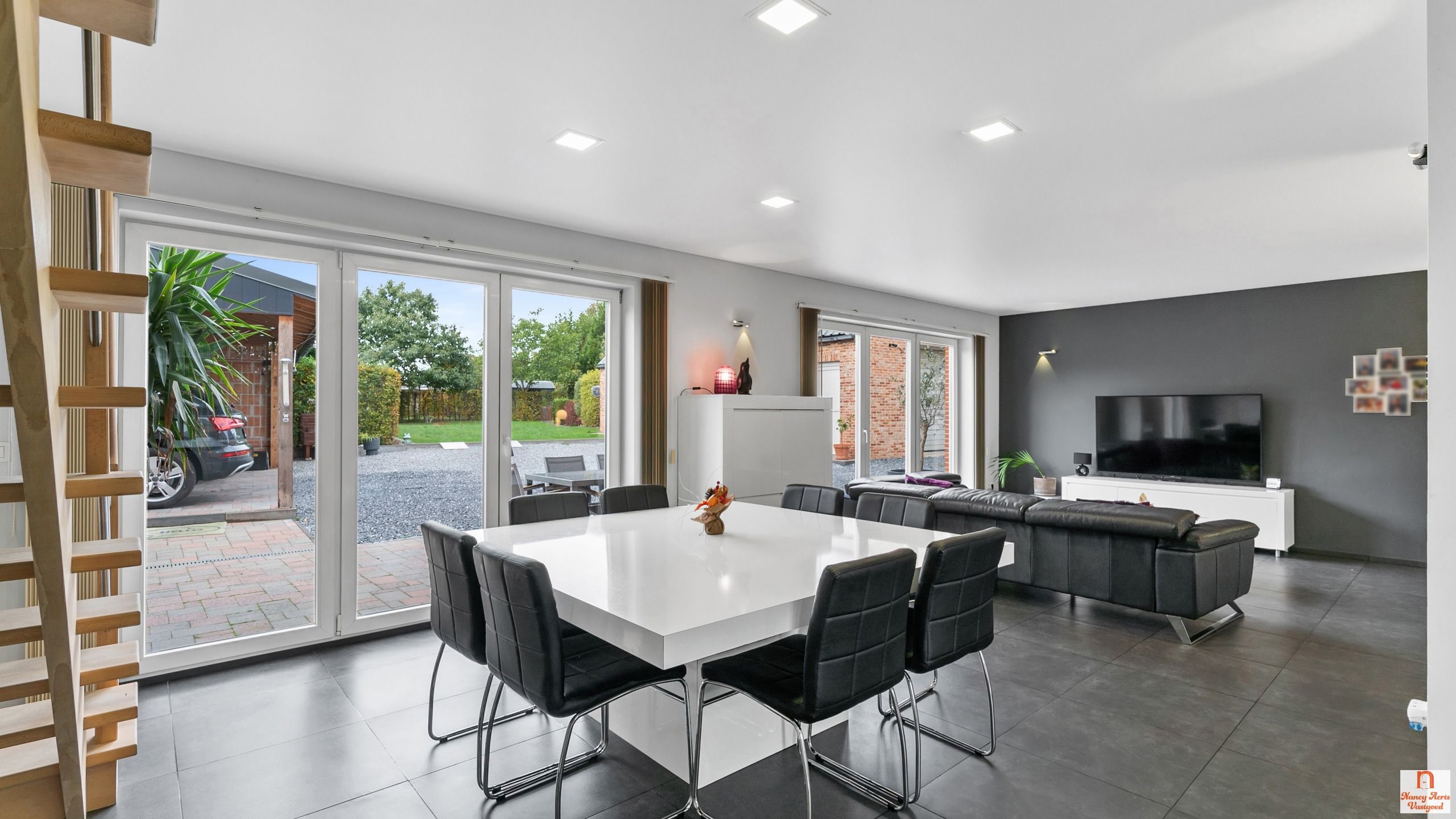 Authentieke woning met moderne toets en hedendaags comfort foto 8