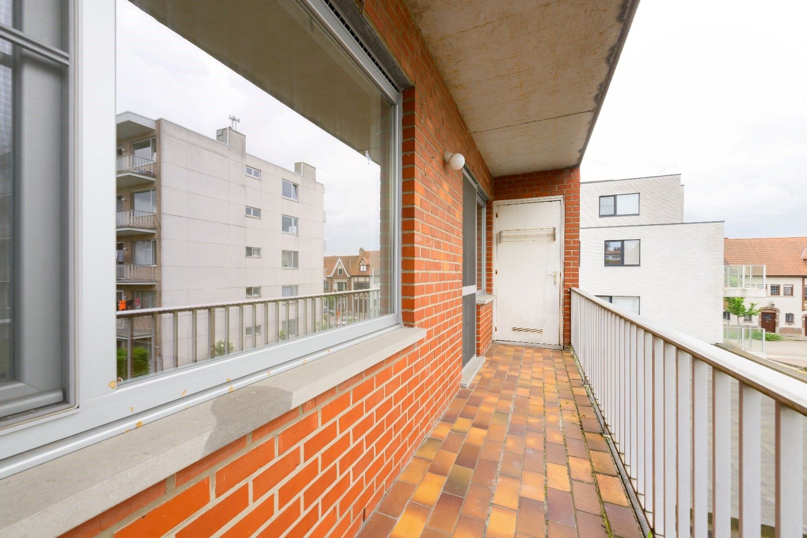 CENTRAAL DOCH RUSTIG GELEGEN APPARTEMENT (84 m²) | 2 SLPKS | GARAGE foto 9