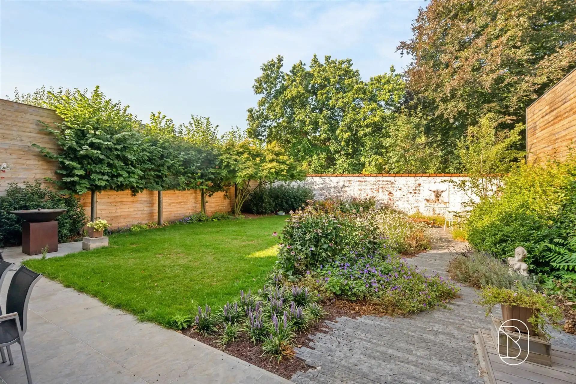 Statige herenwoning (met 2 wooneenheden) & mooie stadstuin foto 2