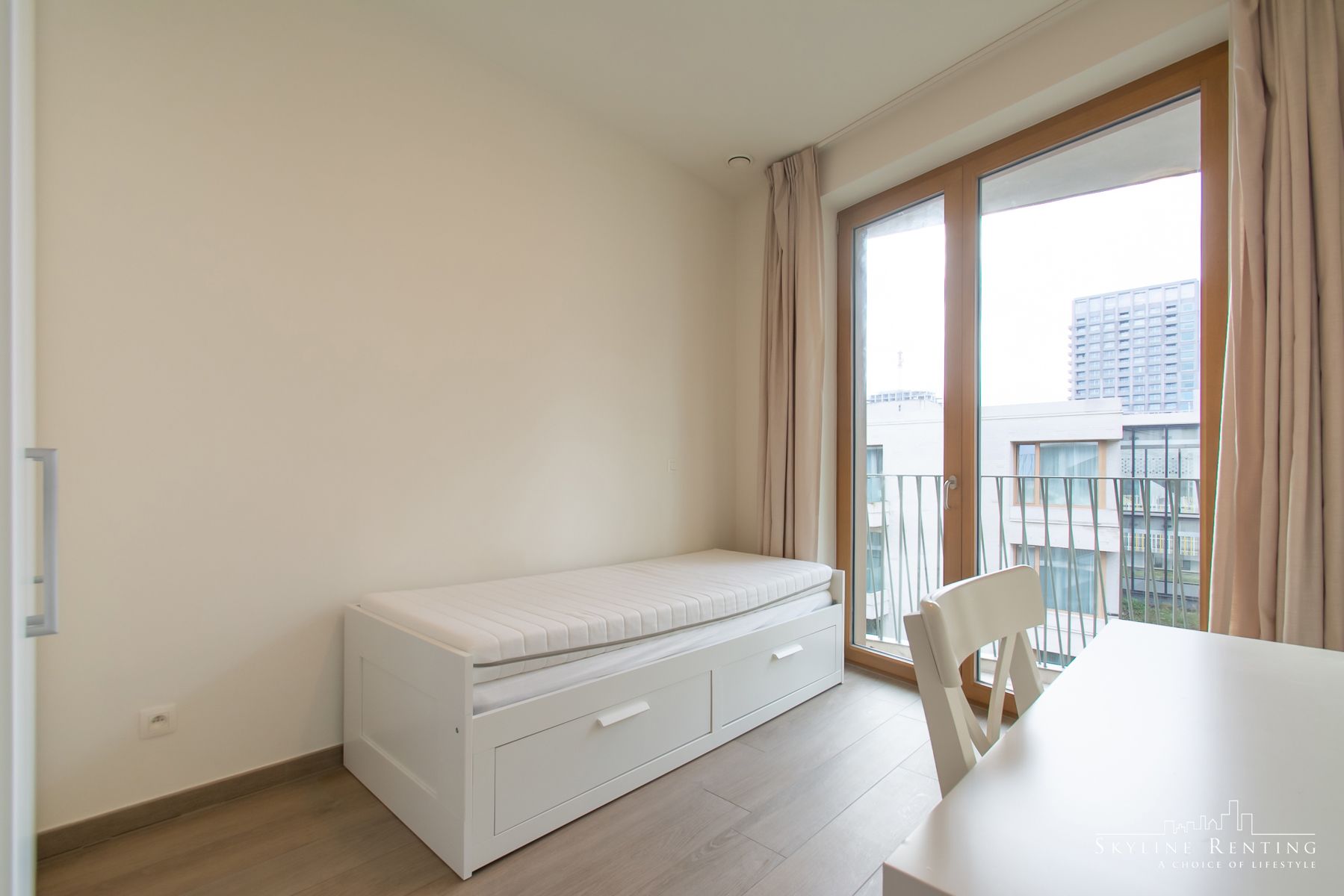 Mooi gemeubeld 2-slaapkamer appt met prachtig TERRAS foto 18