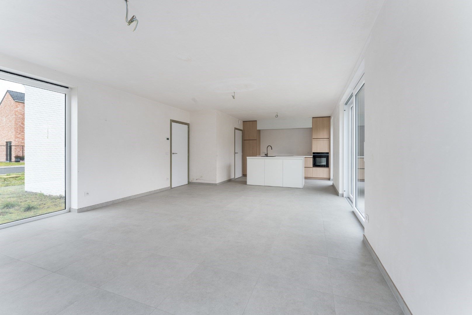 Rustig gelegen halfopen nieuwbouwwoning  foto 7