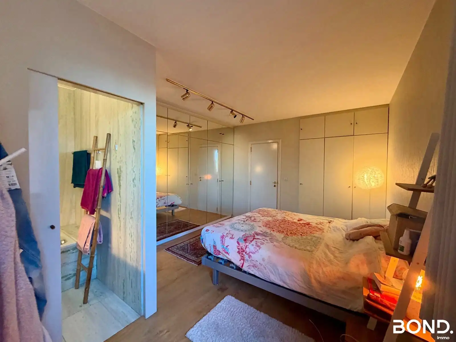 Uniek gelegen appartement met prachtig zicht op de Universiteitsbibliotheek foto 12