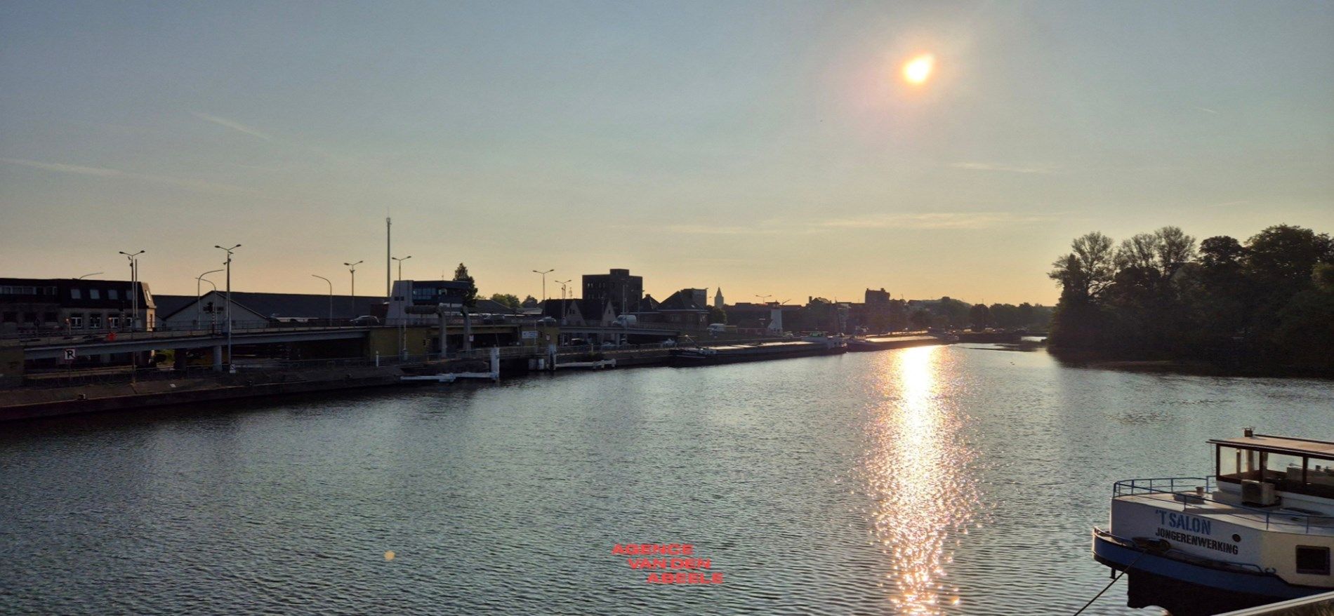 Lichtrijk nieuwbouwappartement met 2 slaapkamers en terras foto 6