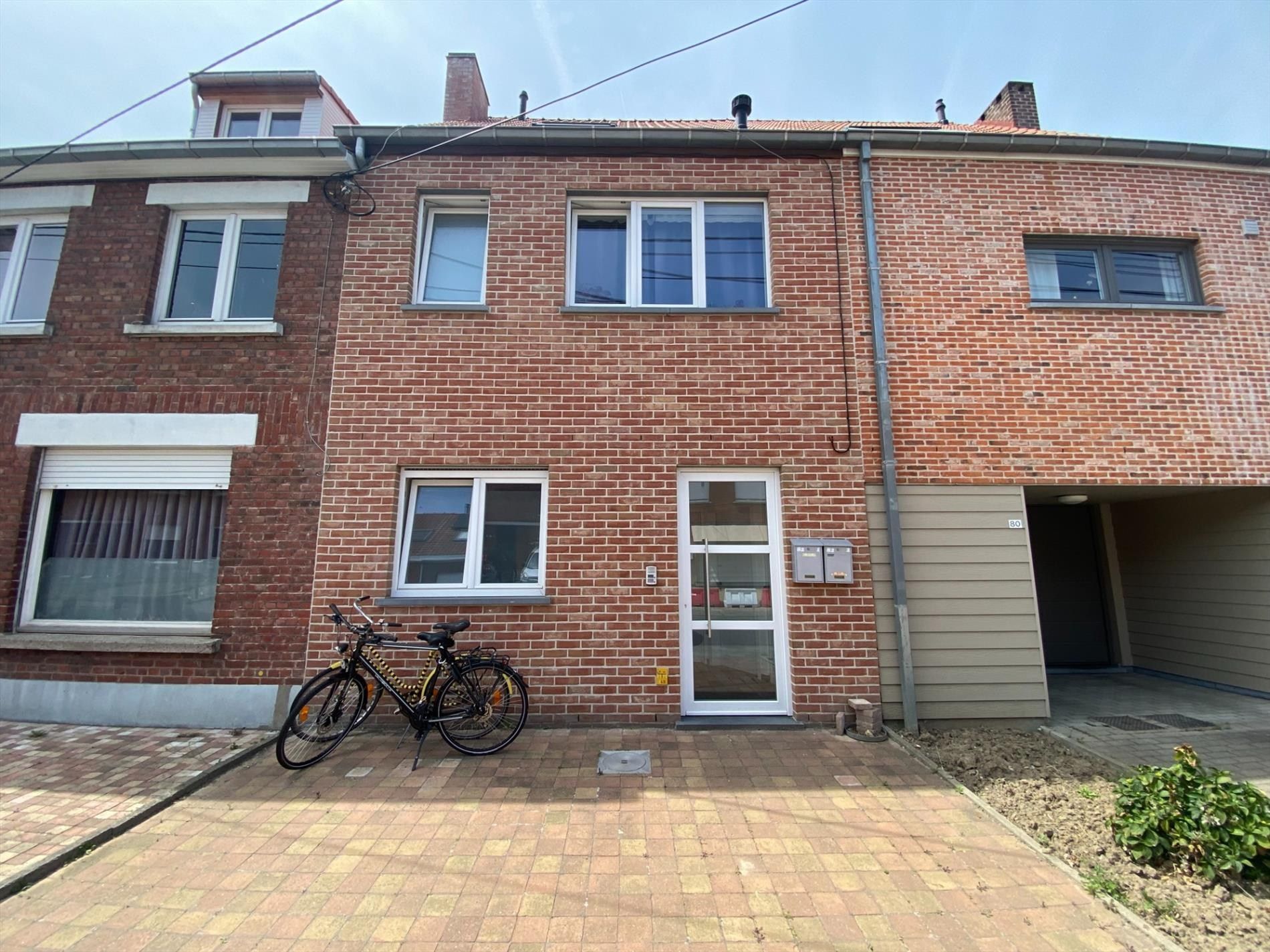 ()=>{if(producerUpdateValueVersion(node),producerAccessed(node),node.value===ERRORED)throw node.error;return node.value} Kasteelstraat 82 -/0001 - 8800 Roeselare