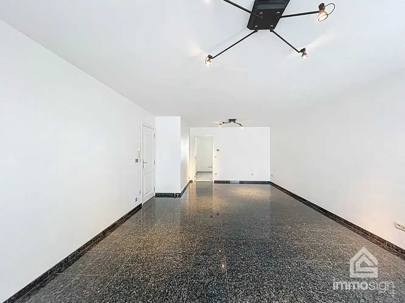 Instapklaar appartement met ruime bewoonbare oppervlakte en 3 slaapkamers in Hamont-Achel foto 6