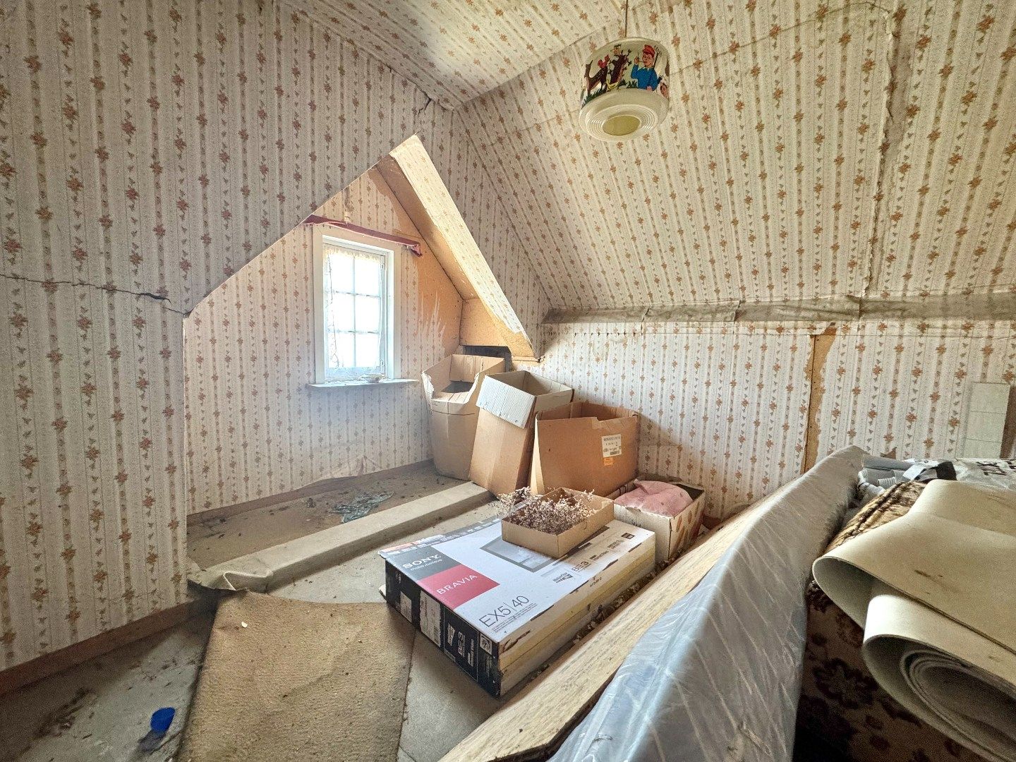 Halfopen woning te koop in Hulste met tuin, mogelijkheid tot 6 slaapkamers en garage. foto 17