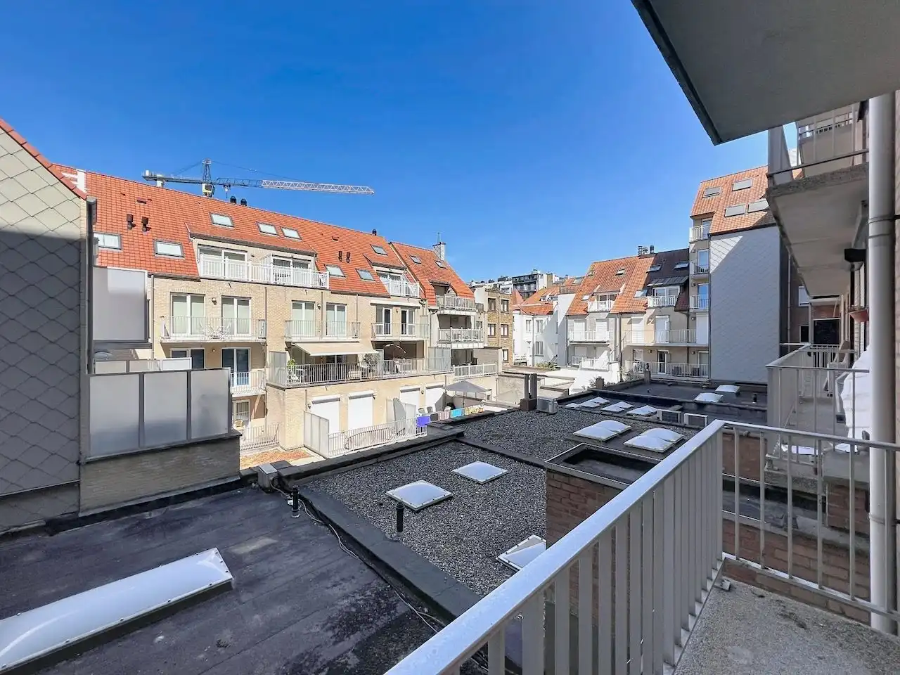 Tweede verblijf l gemeubeld twee slaapkamer appartement, gelegen op de Graaf d'Ursellaan. foto 23