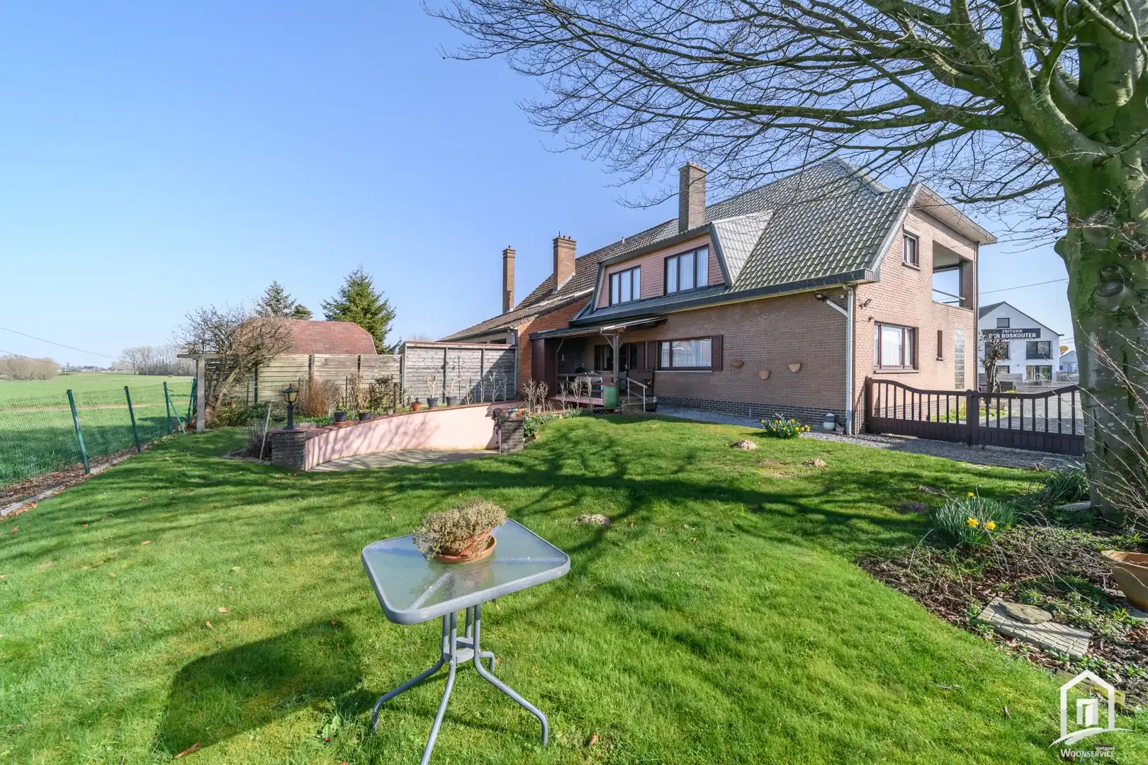 Gunstig gelegen en gezellige gezinwoning te Erpe. foto 2