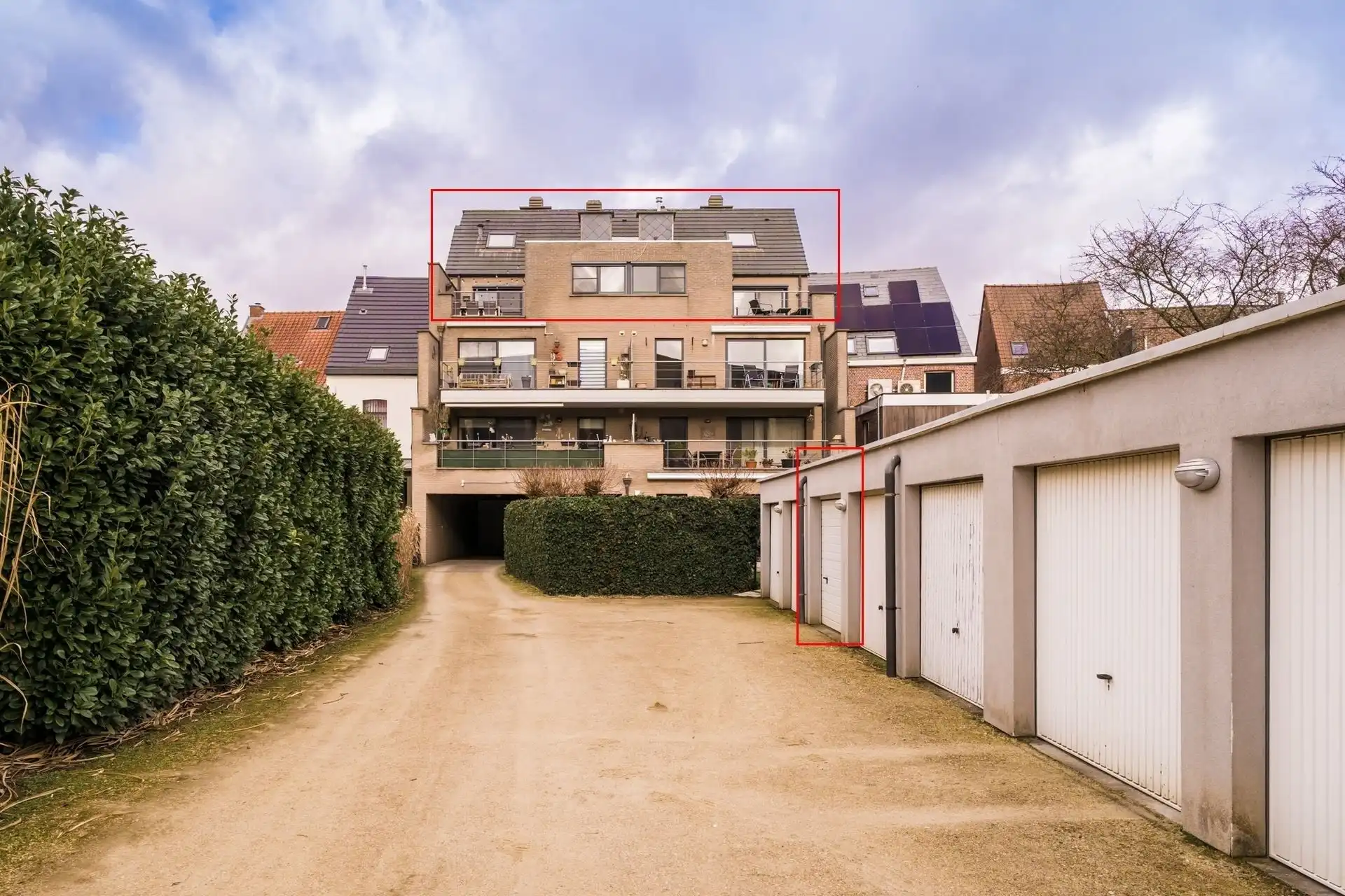 RUIM DAKAPP. MET 5 SLPKS, TERRAS EN GARAGEBOX (+ € 29.000) foto 2