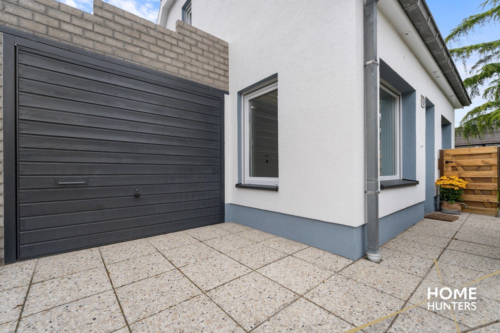 Gerenoveerde woning met 3 slaapkamers, zonnige tuin en een garage foto 10