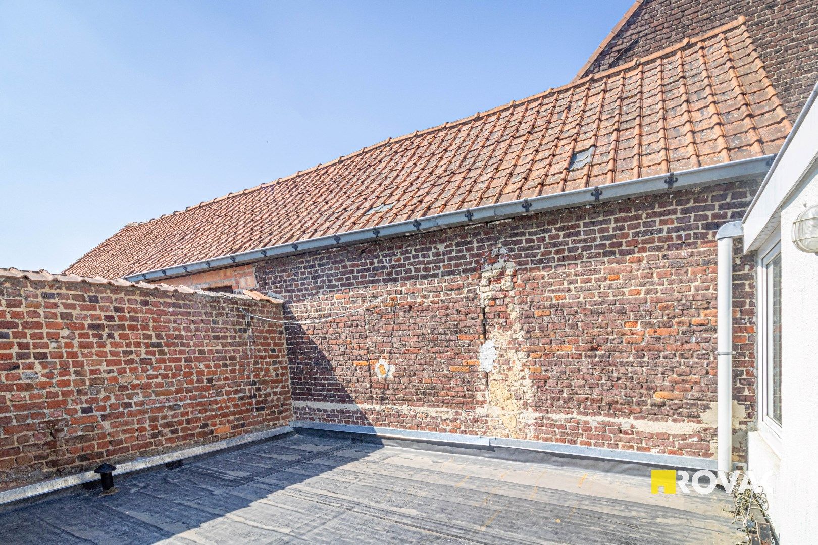 Ruime woning met 3 slaapkamers en dakterras in centrum Roeselare foto 23