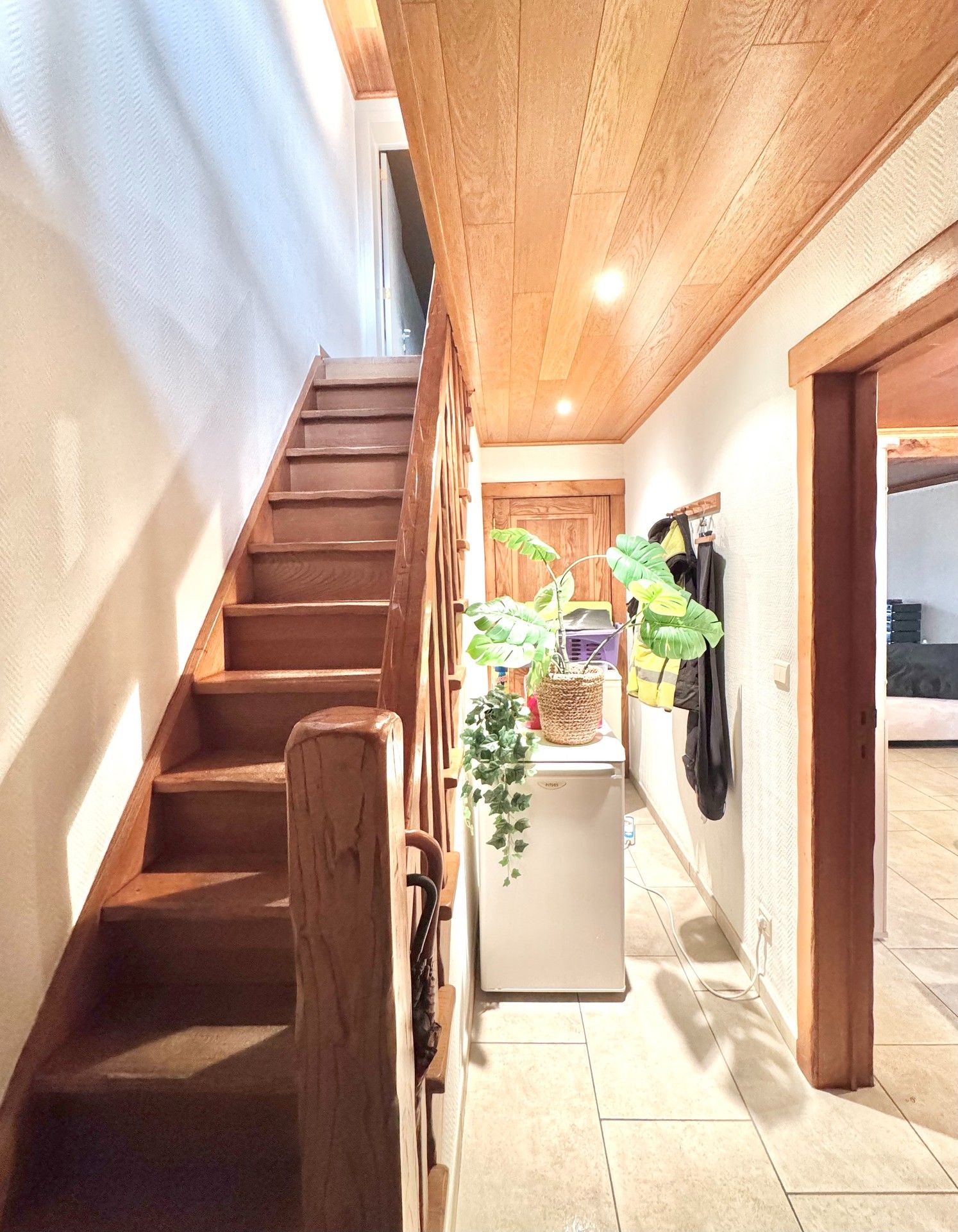 WONING MET TUIN & GARAGE OP 240 M² foto 3