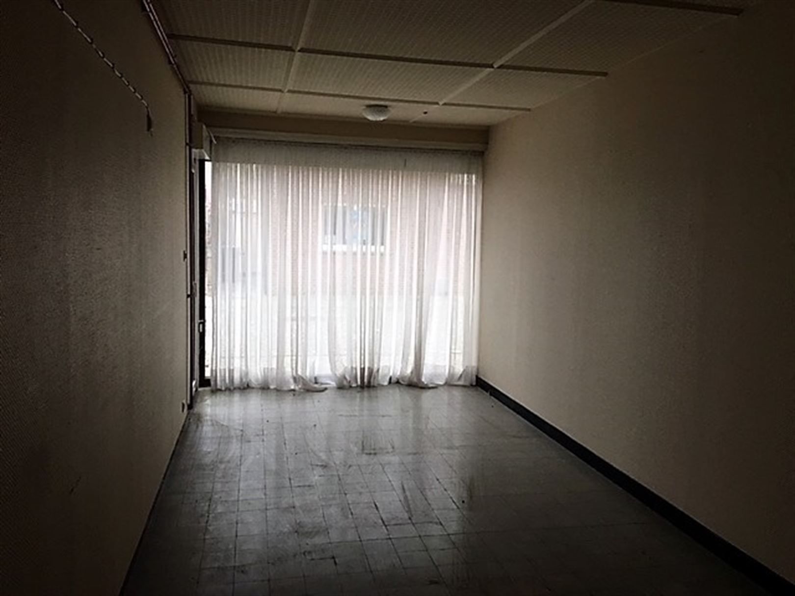 Ruime woning te koop in centrum van Stavele! foto 4