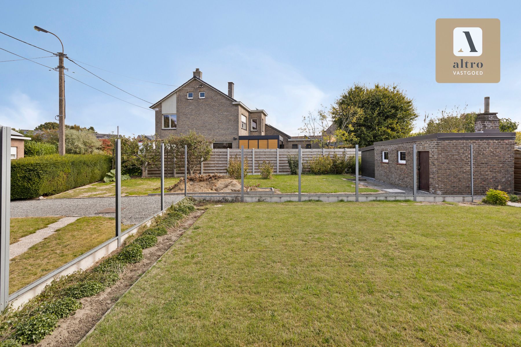 Te renoveren woning met veel potentieel in Aalter foto 24