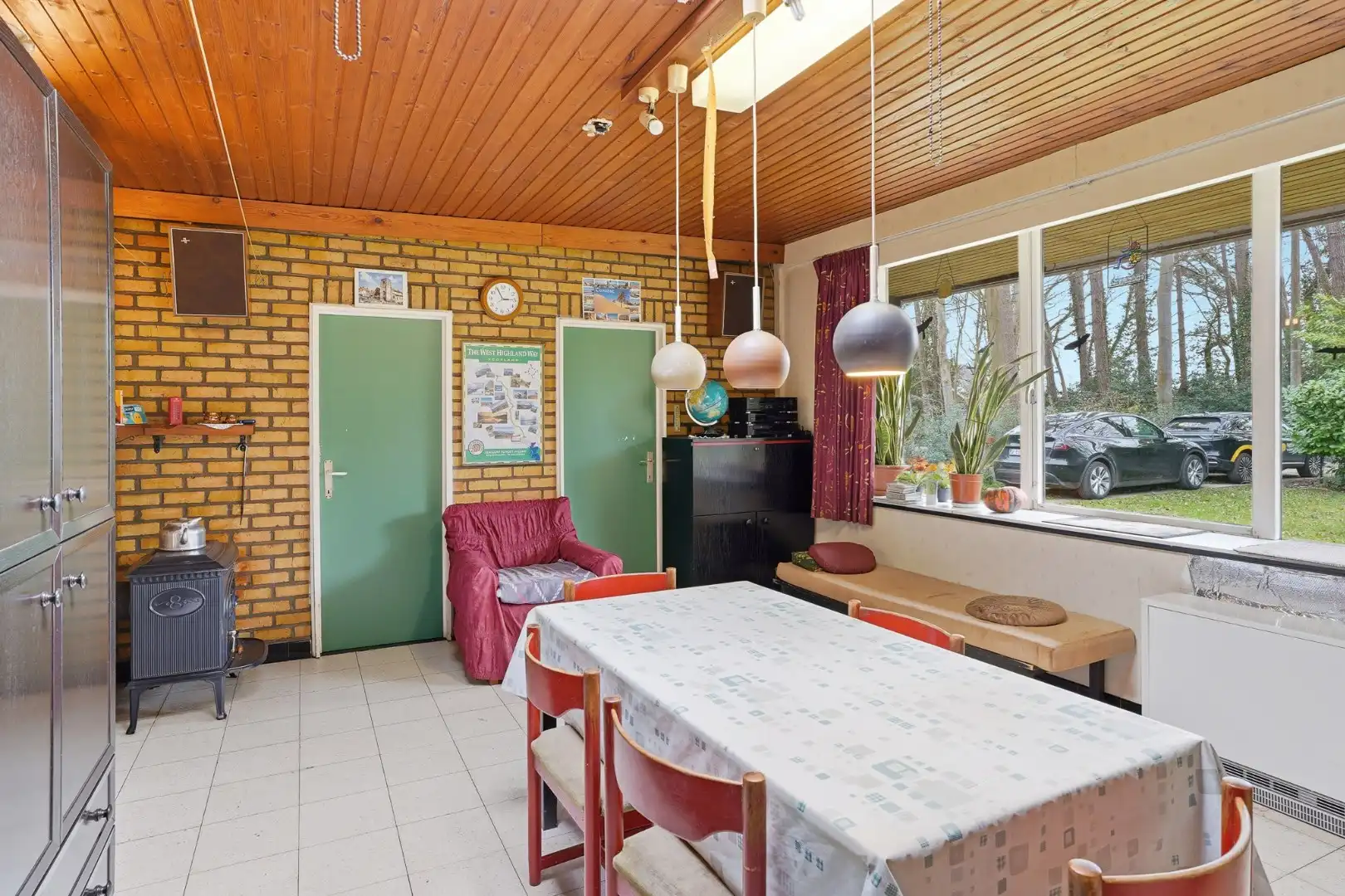 Alleenstaande bungalow op prachtige ligging in het groen foto 10