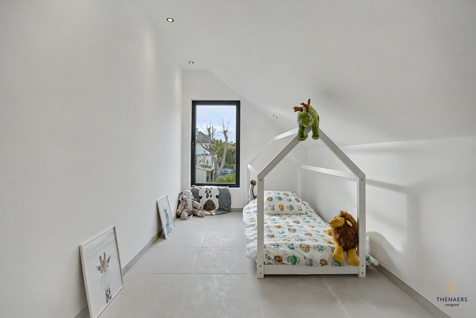 Nieuwbouwwoning met 3 slaapkamers en luxueuze afwerking. foto 21