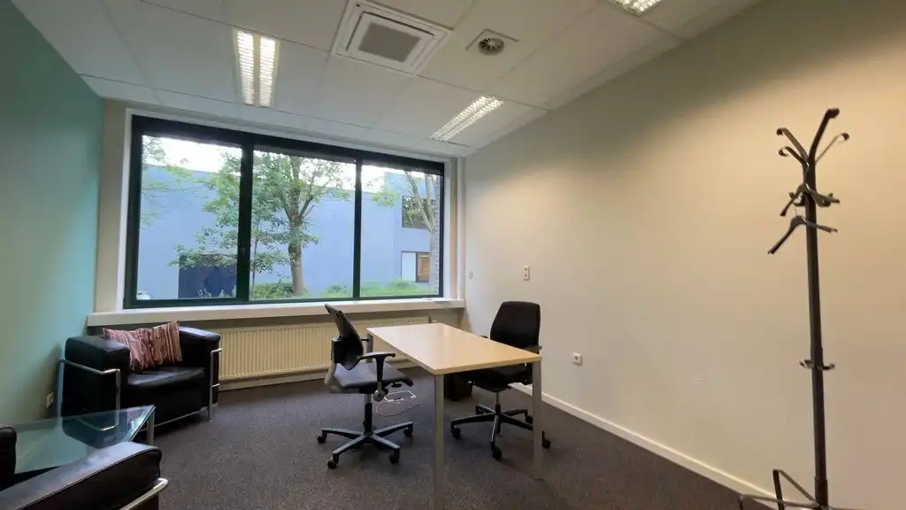 Ingedeeld gelijkvloers kantoor vlakbij N171 te Kontich foto 14