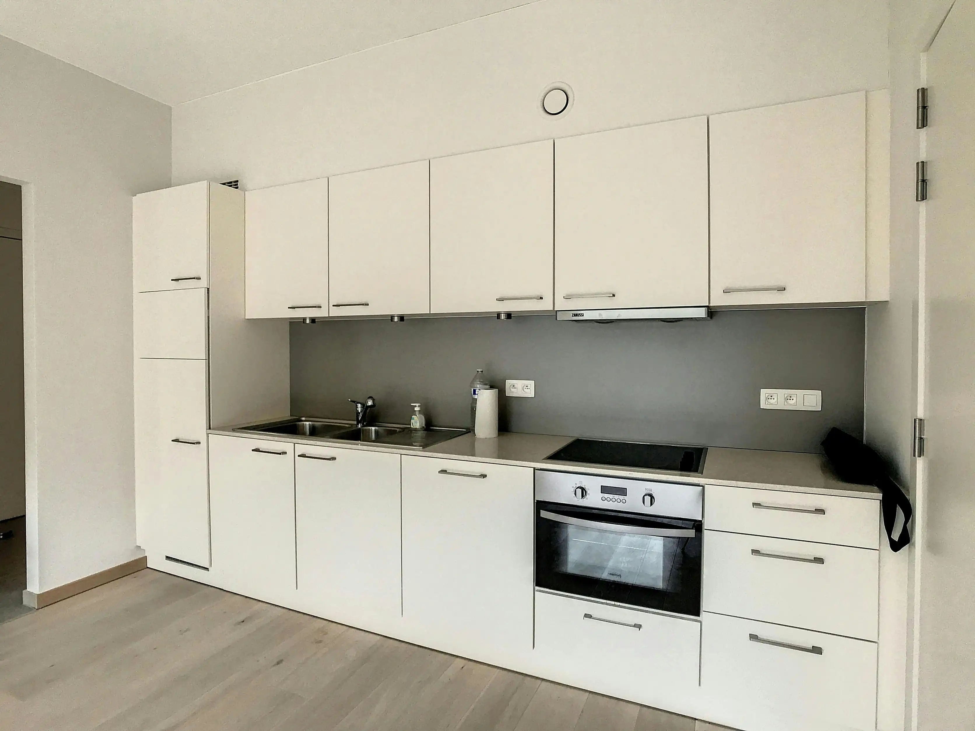 Serviceflat met 1 slaapkamer in Oudenaarde te koop!  foto 9