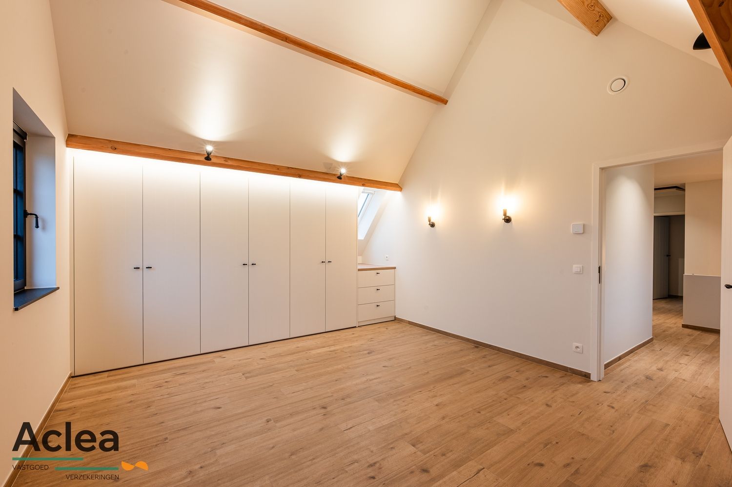 Unieke landelijke nieuwbouw woning met open zichten foto 24