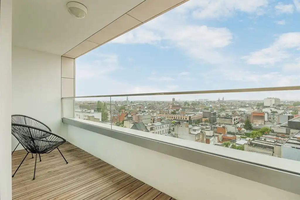 Recent appartement met panormaisch zicht en parkeerplaats foto 3