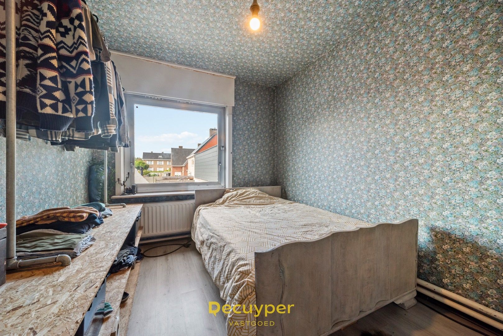 Te renoveren ruime woning foto 39