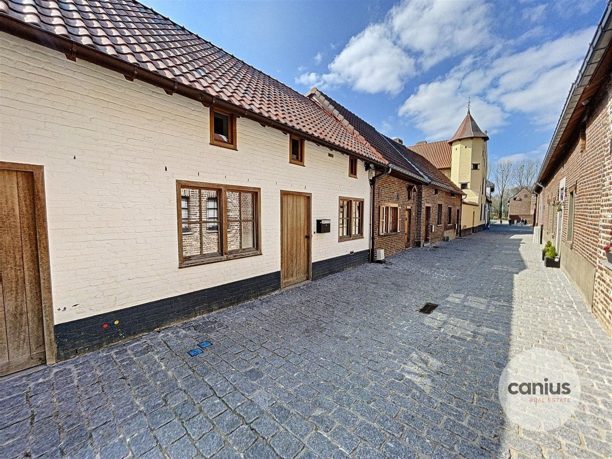 KARAKTERVOLLE GEMEUBELDE WONING MET 1 SLK + TUIN foto 13