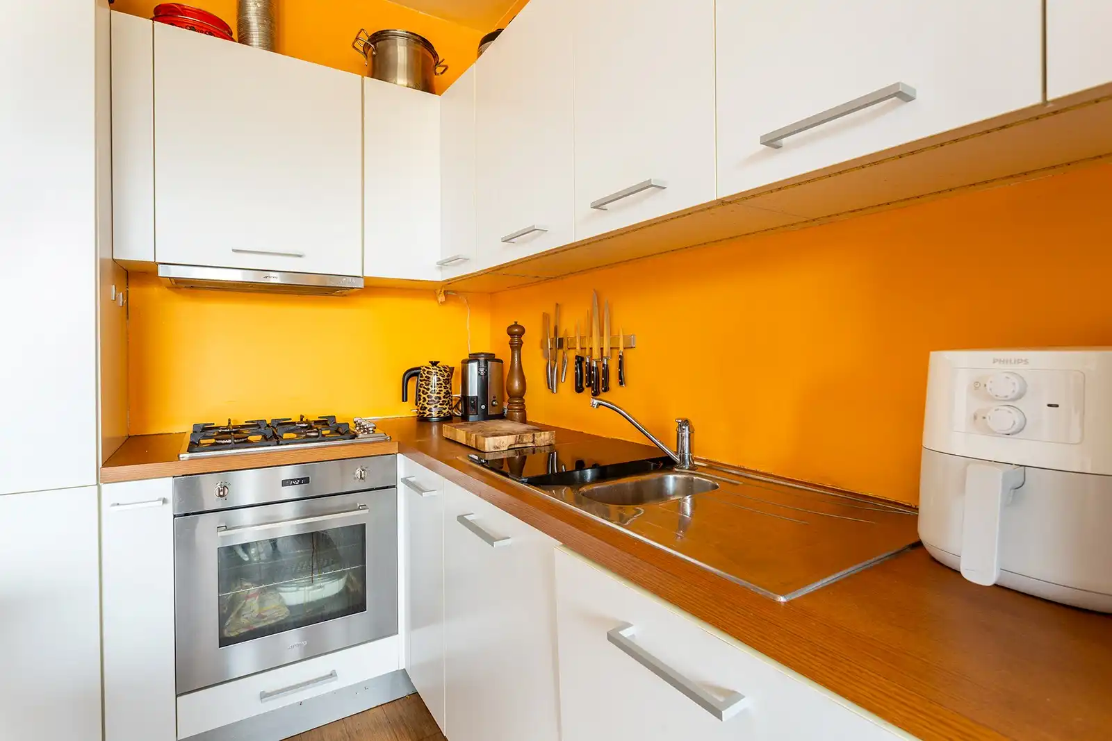 Lichtrijk appartement met terras vlak bij centrum foto 11