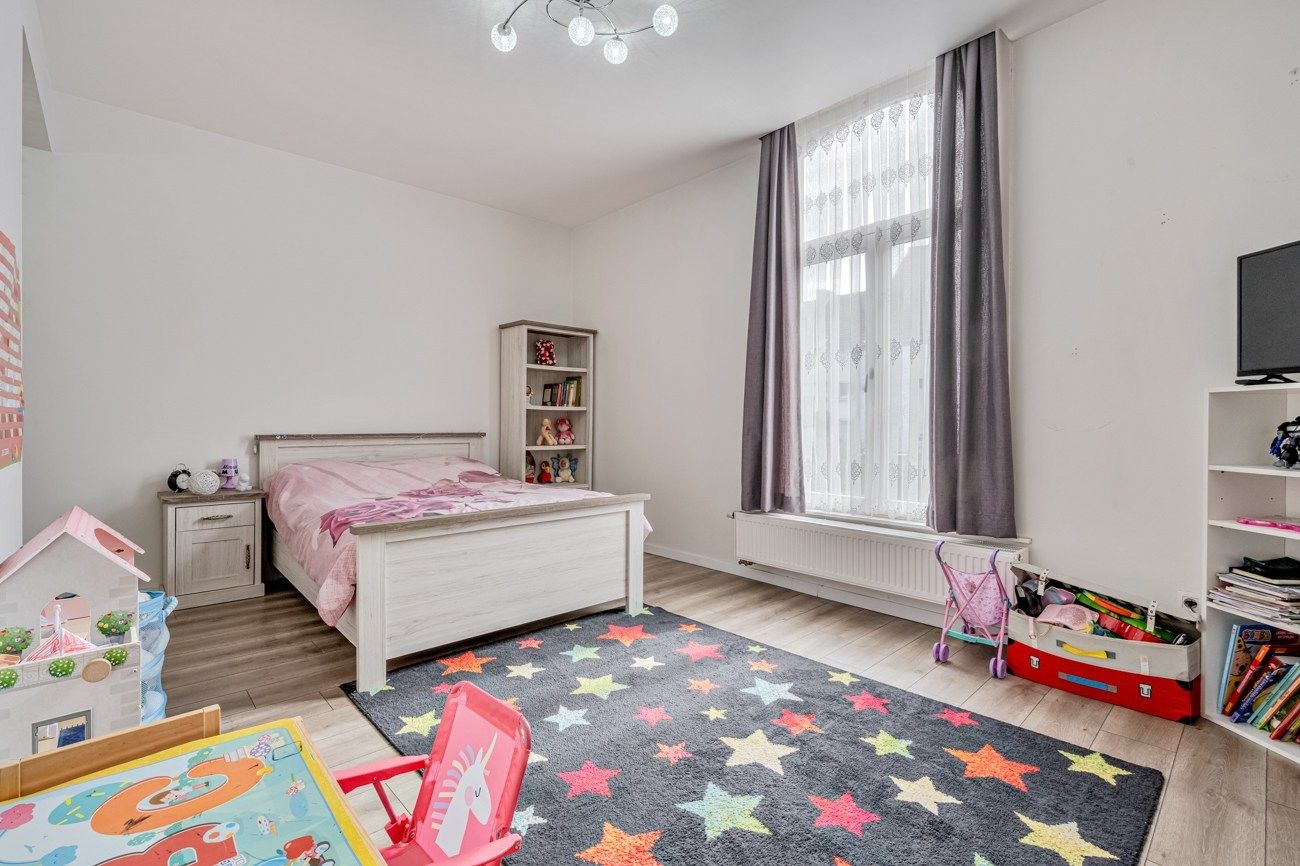 Instapklare woning op gegeerde locatie in Sint-Amandsberg foto 12