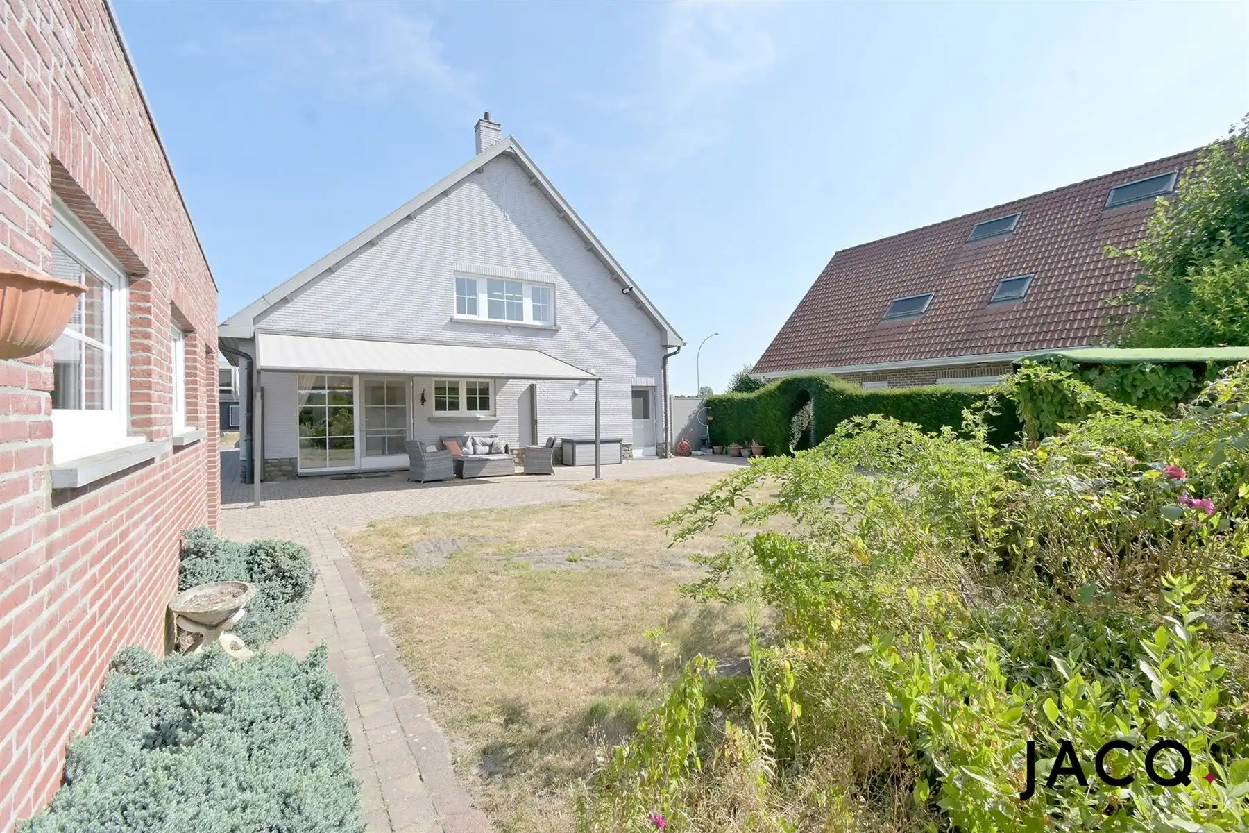 Ruime villa met 4slpk's op een prachtig perceel van 1203m²! foto 24