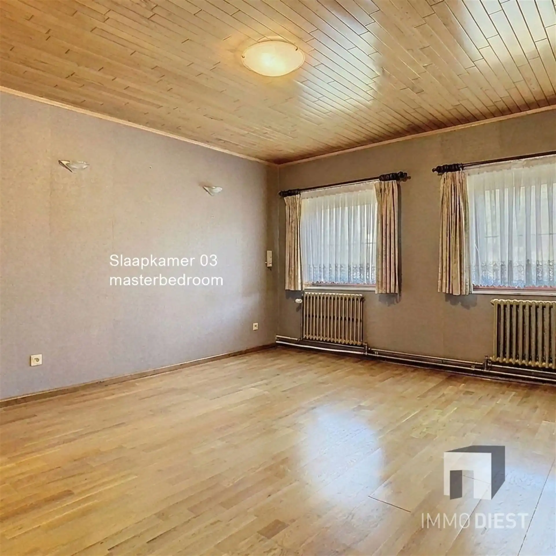 Woning met dubbele garage foto 21