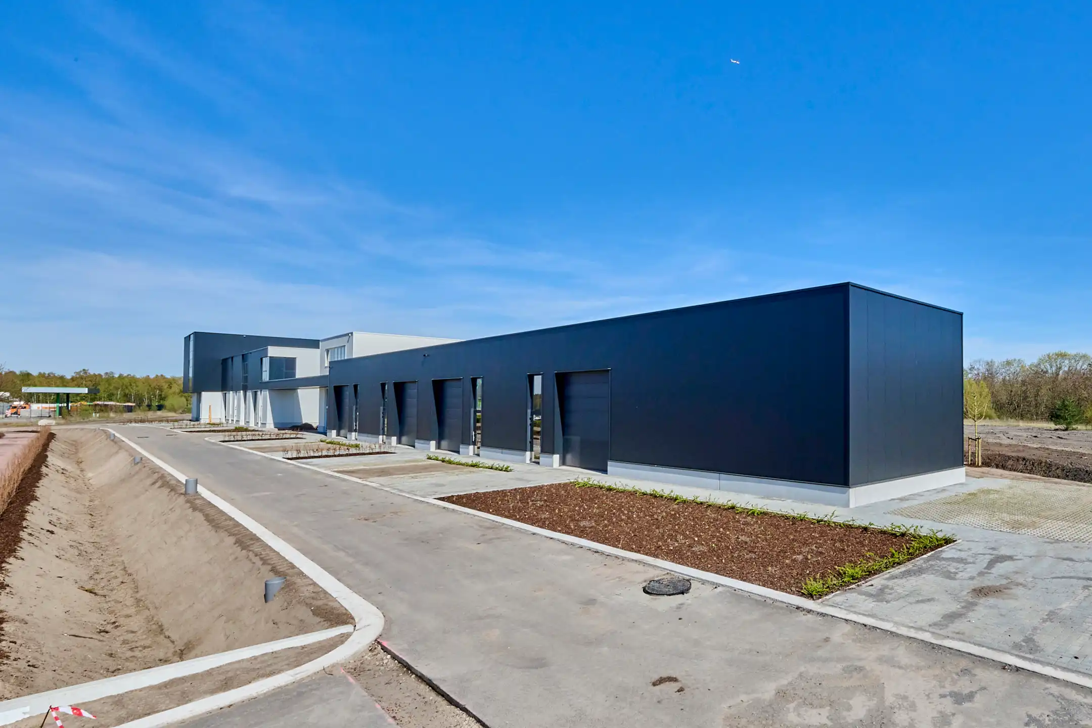 KMO-unit 1 | Bedrijvenpark Kompellaan foto {{pictureIndex}}