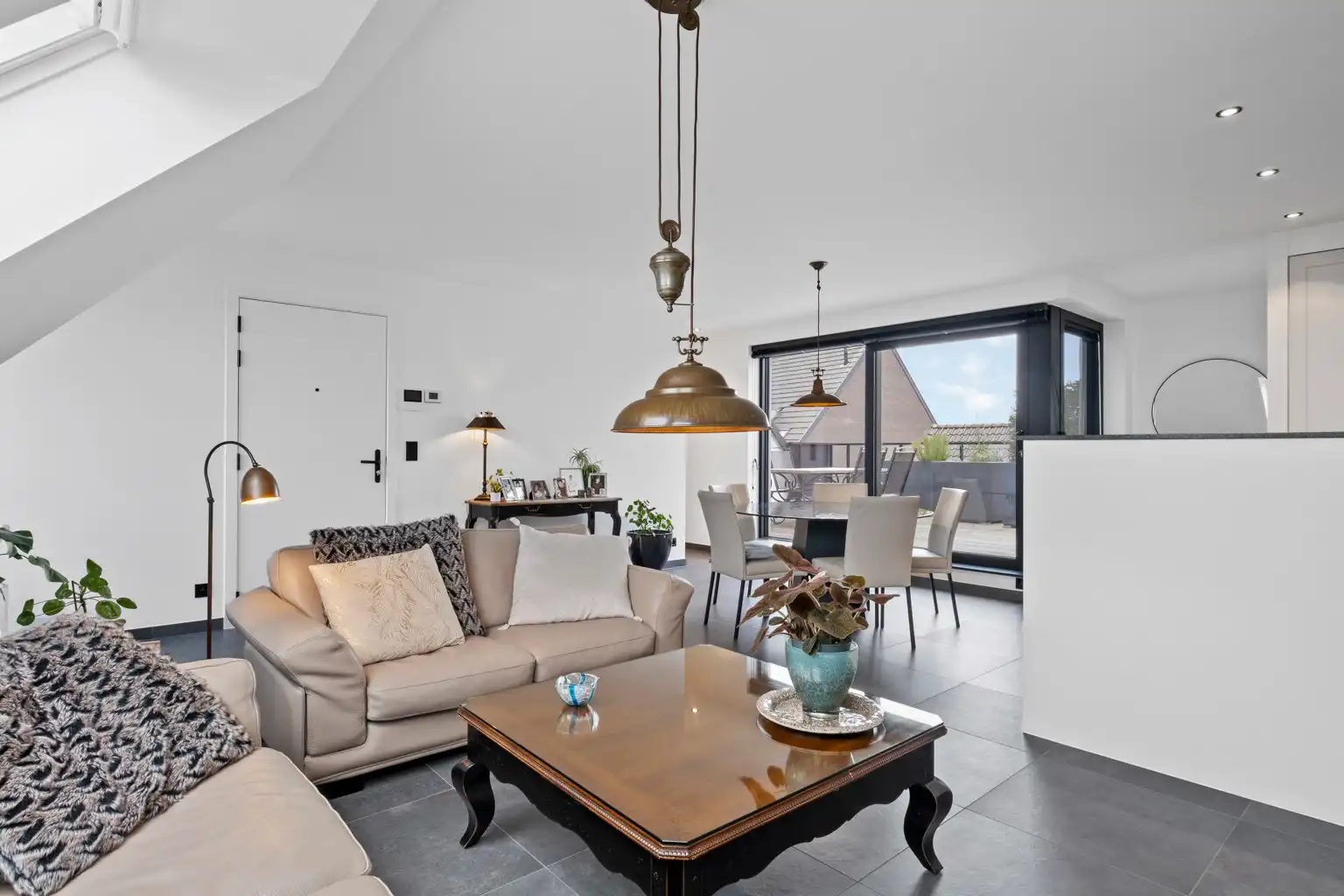 Instapklare Penthouse in Opwijk centrum! foto 2