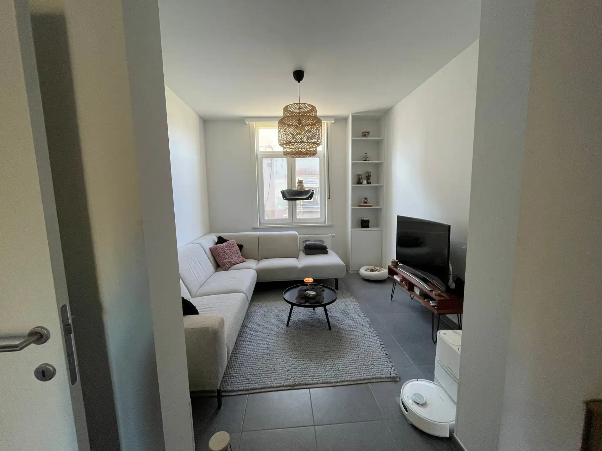 Gunstig gelegen woning met 2 slaapkamers en tuin. foto 3