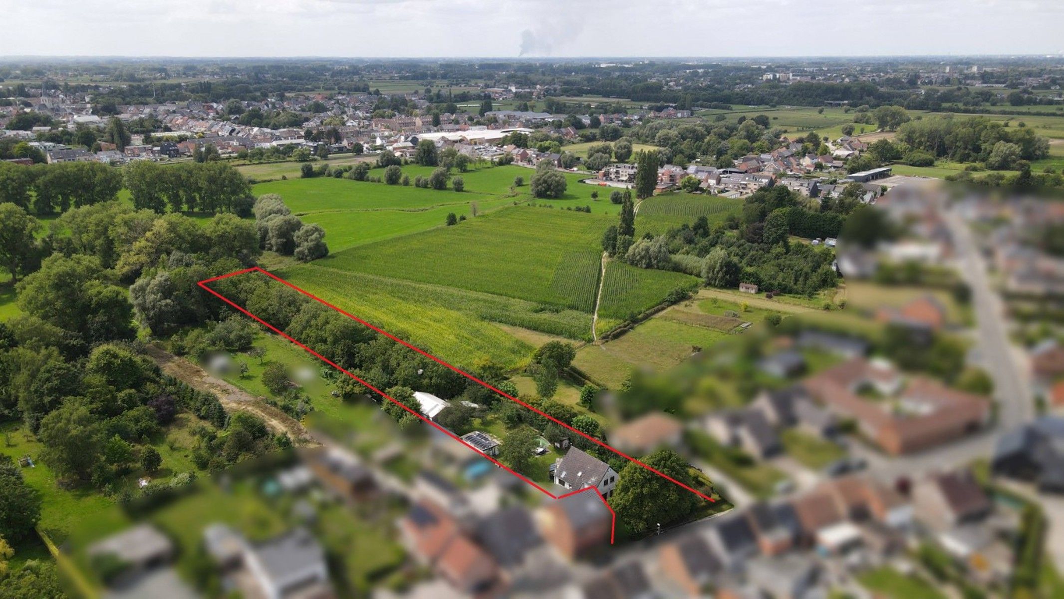 Vrijstaande woning op een perceel van meer dan 45 are foto 2