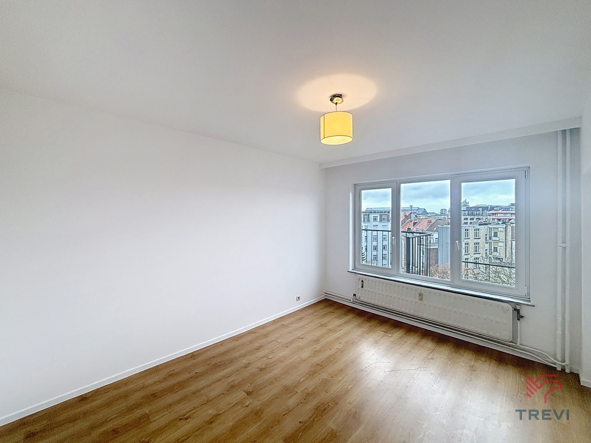 CINQUANTENAIRE – VOLLEDIG GERENOVEERD 2-SLAAPKAMERAPPARTEMENT foto 8