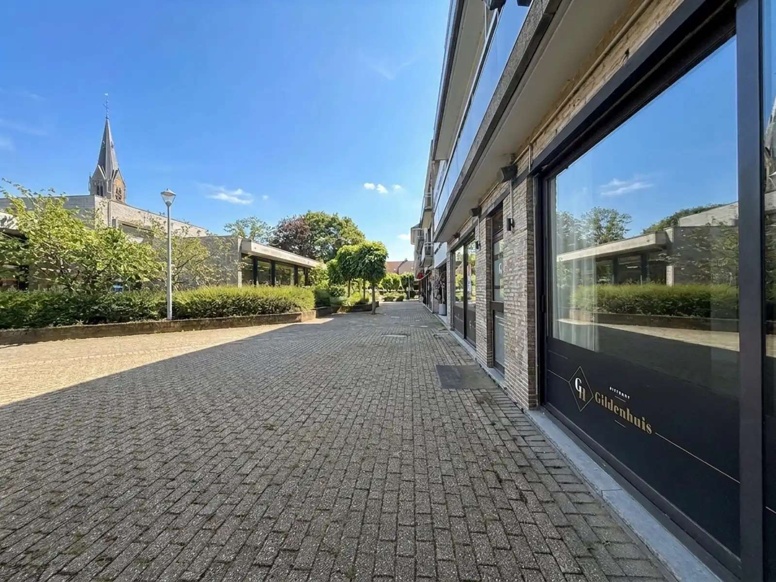Ruim appartement met 3 slpks in centrum Sint-Kruis foto 30