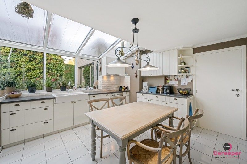 Unieke woning met handelsruimte en opslagplaats op 817m² – stijlvol wonen en werken combineren! foto 3