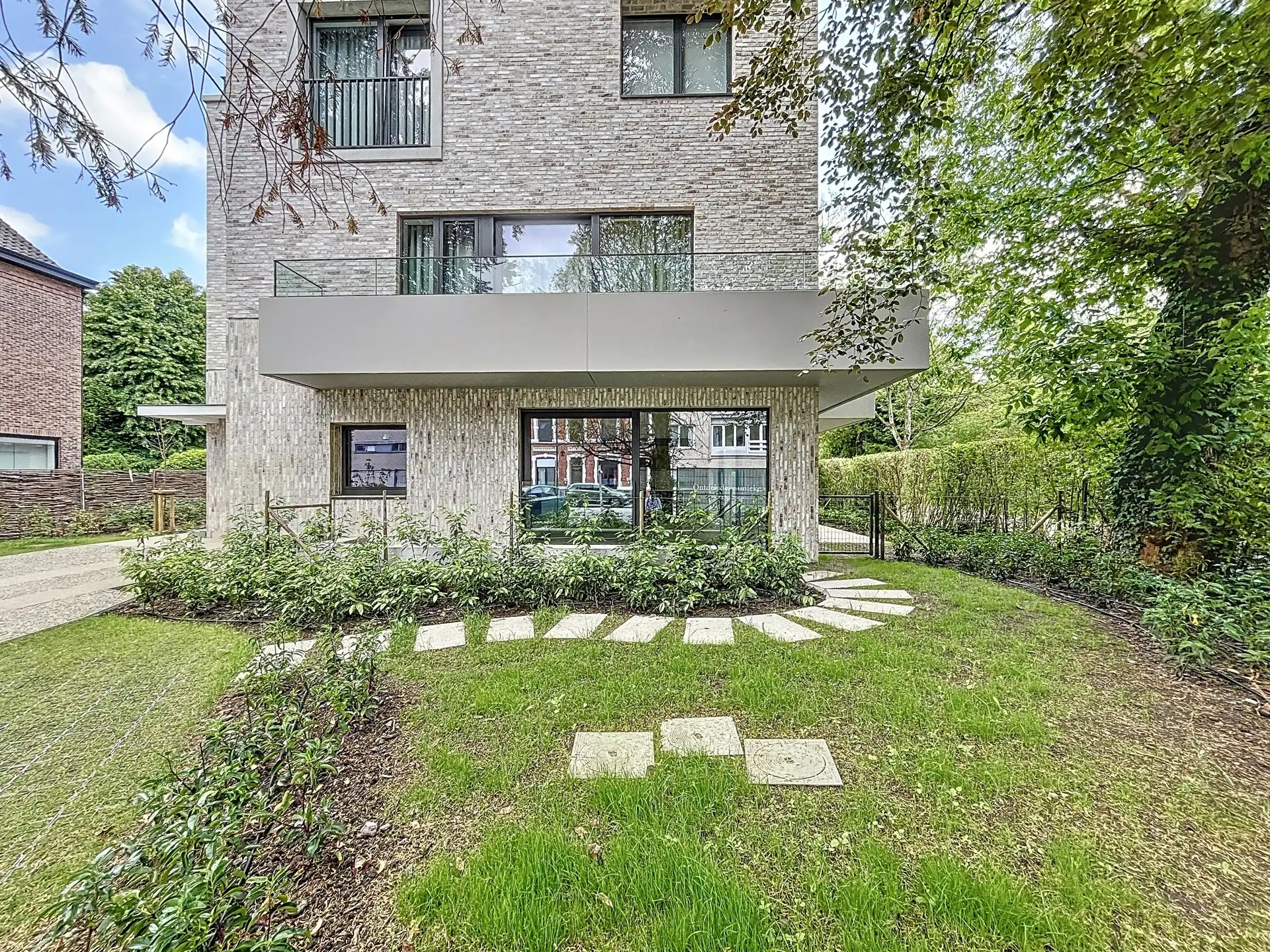 Luxueus nieuwbouwappartement nabij station Gent-Sint-Pieters foto 2